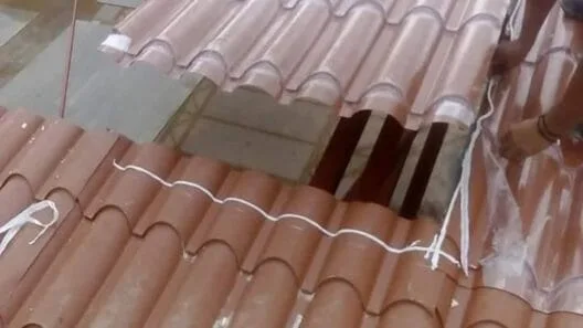 Solapar panel sándwich