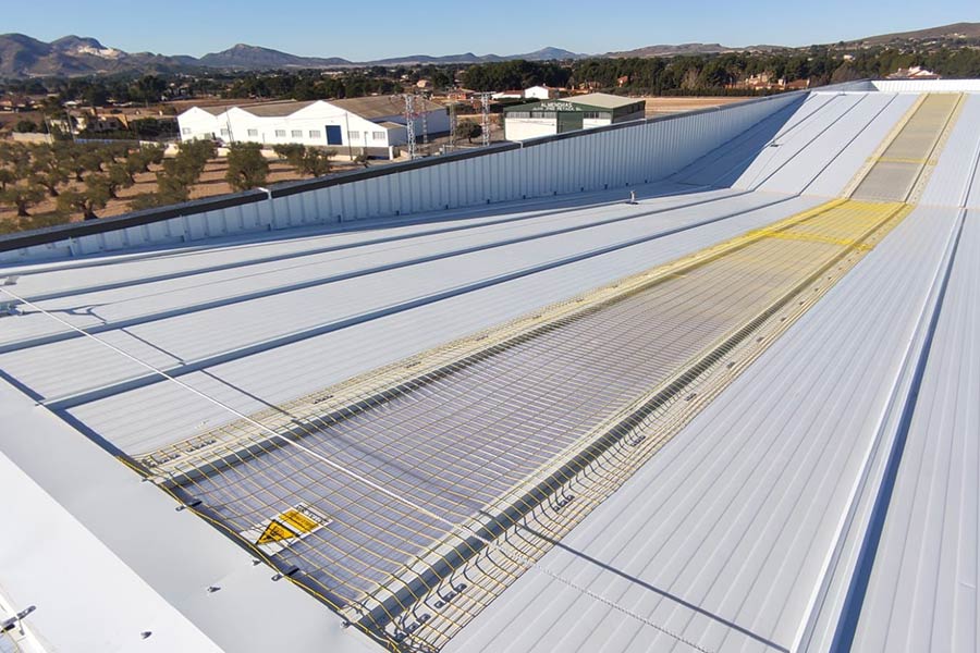 Instalación de panel sándwich, guía paso a paso